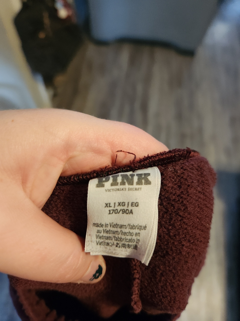 PINK Victoria's Secret Maroon Jogger Sweatpants with Embroidered P - Picture 3 of 3